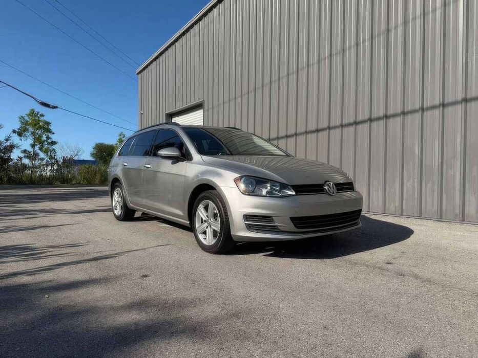 Volkswagen Golf SportWagen SE      2015