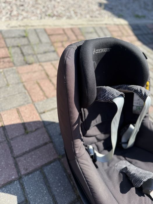 Fotelik 2 way Maxi Cosi z bazą