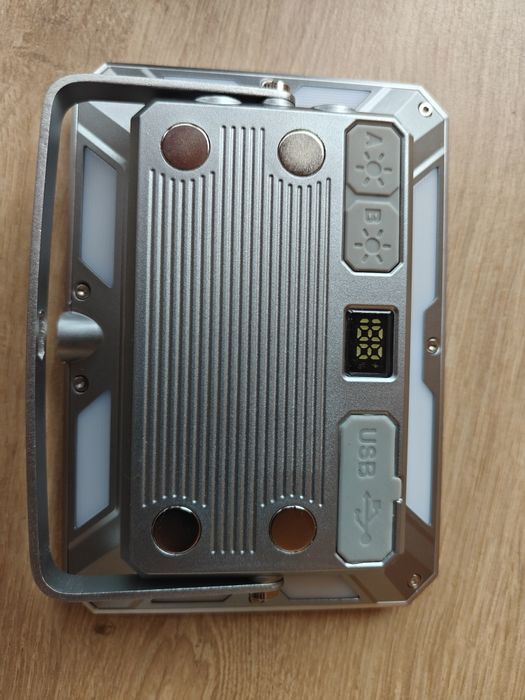 Світлодіодний ліхтар