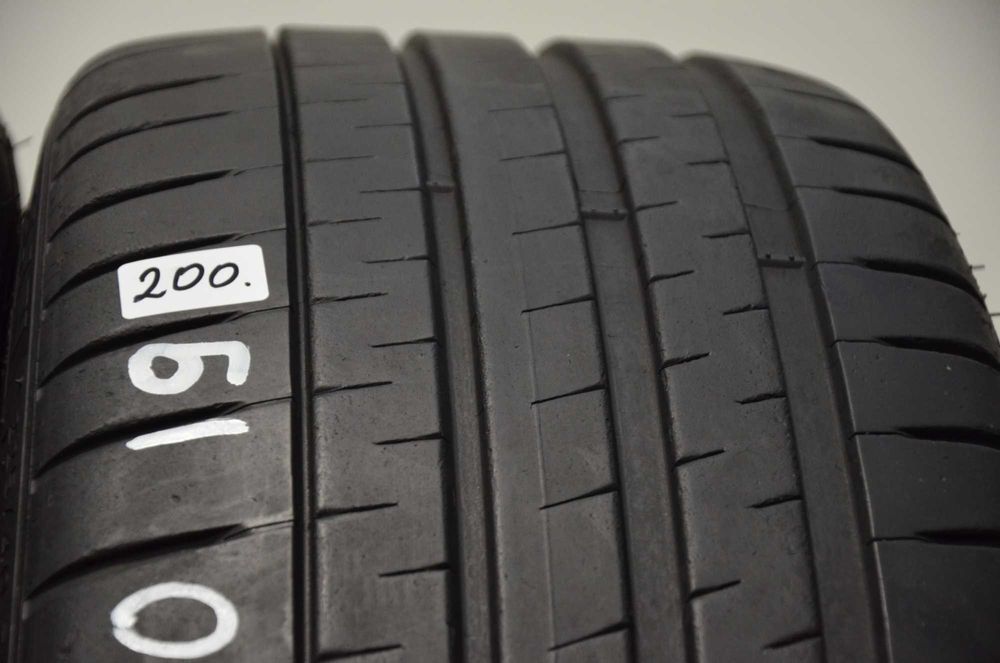 ROK 2023, 225/40 R19 Michelin Pilot Sport 4s Letnie para nr200