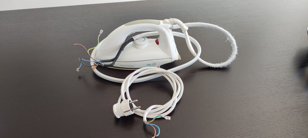 Ferro de caldeira Morphy Richards para peças