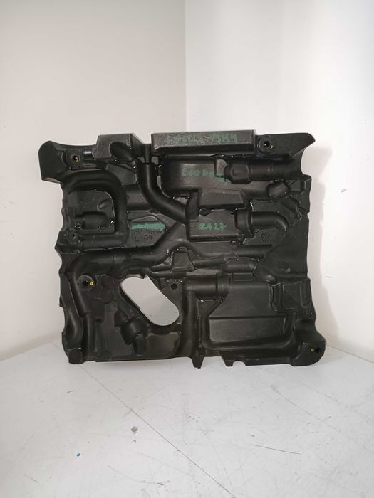 Ford Focus MK4 Ecoboost Osłona górna silnika