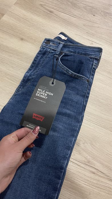 Calcas levis w27 novas com etiqueta