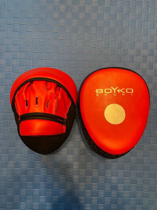 Лапи боксерські гнуті Boyko sport