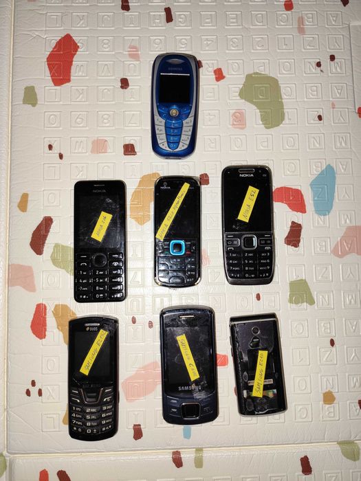 Telemóveis Velhos Samsung, Nokia e Siemens