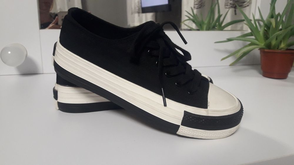 Продам кеды Violeta