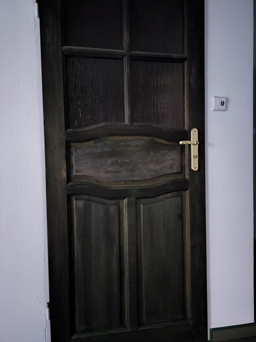 Drzwi wewnętrzne drewniane