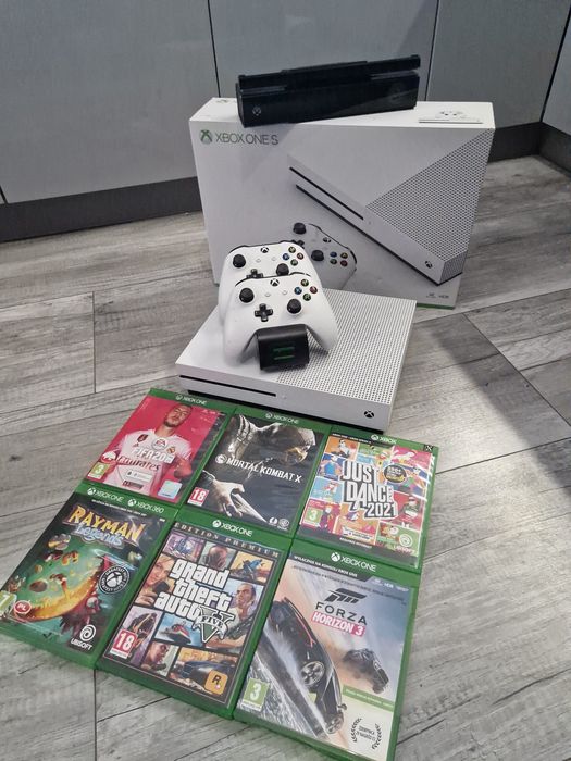 Xbox One S 1TB + Kinect + 2 pady + 6 gier + stacja dokująca – komplet