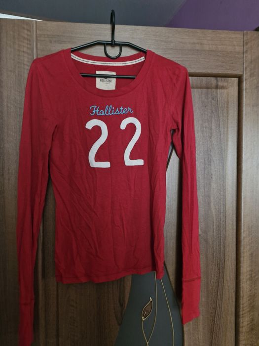 Кофта червона з довгим рукавом