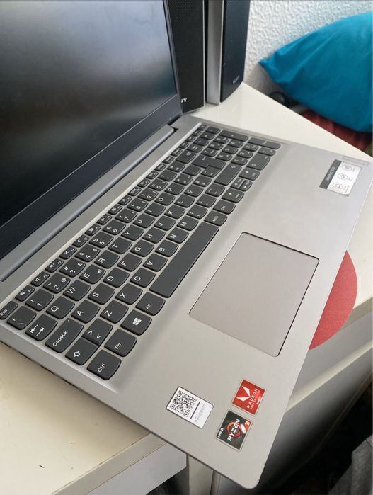 Portátil Lenovo ideapad S145