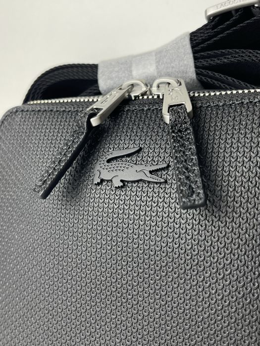 Чоловіча сумка Lacoste Chantaco Matte Leather Vertical Camera Bag