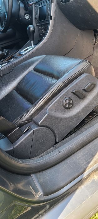 моторчик приводу сидіння ауді А4 в кузові Б6 Б7