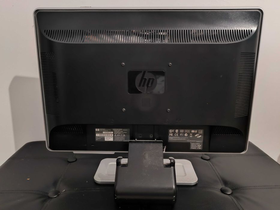 Monitor HP w2216v