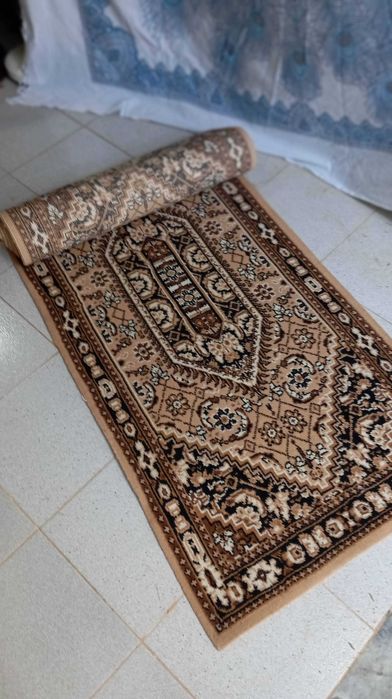 Vários Tapetes e Passadeiras (Venda Individual, por Conjunto ou Lote)
