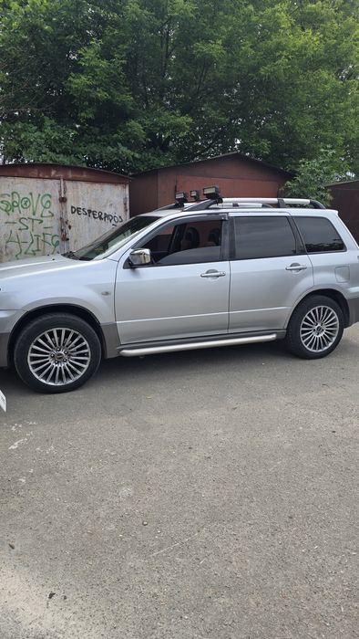 Mitsubishi outlander