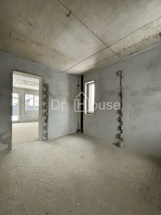 Продаж котеджів у с. Конопниця — всього 7 хвилин до Львова