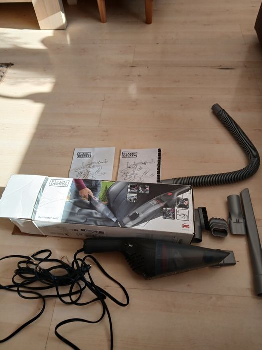 Odkurzacz do auta Black and Decker 12V gwarancja