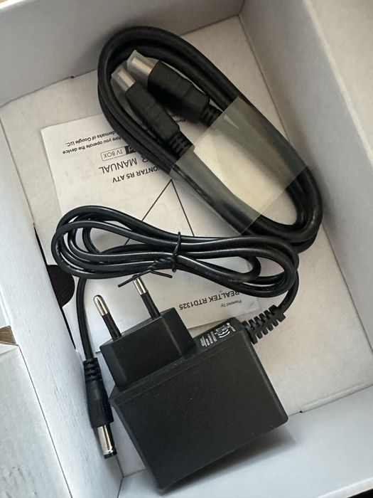 Смарт тв приставка Vontar R5 (4/32) Android14 Realtek1325