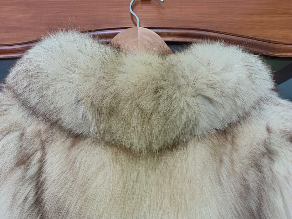 Futro z lisa polarnego