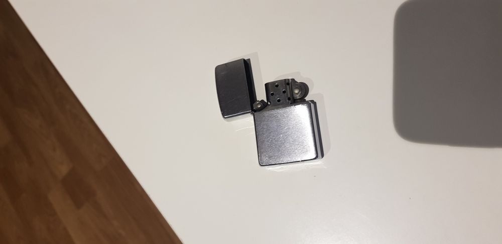 Isqueiro zippo como novo