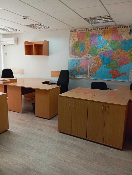 Оренда офісних приміщень з меблями у центрі міста - район ТЦ Україна.