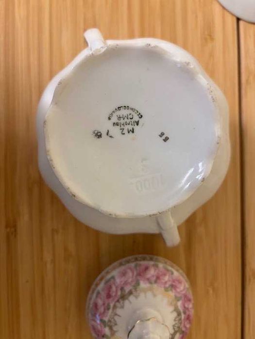 Serwis porcelanowy MZ Altrohlau Czechoslovakia – róże i złocenia