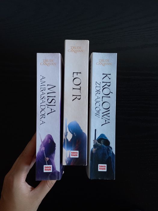 Trylogia Zdrajcy - Trudi Canavan