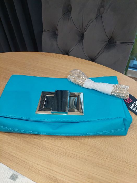 Duża kopertówka w pięknym turkusowym kolorze ze złotymi dodatkami