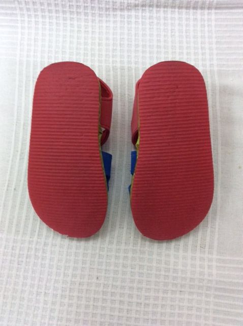 Sandálias de criança