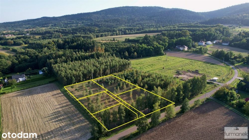Kompleks działek 0,48 ha u podnóża góry Liwocz