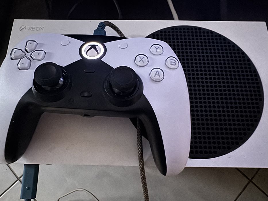 Геймпад Hyperkin Competitor White Xbox