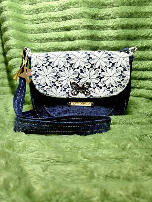 Torebka z klapką na ramię