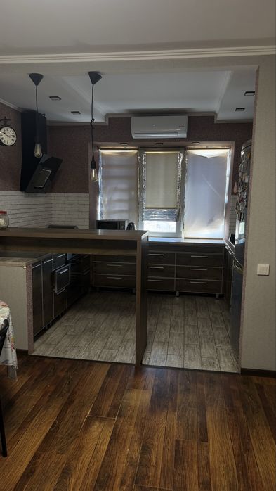 Продам 3х комнатную квартиру Живые и мертвые