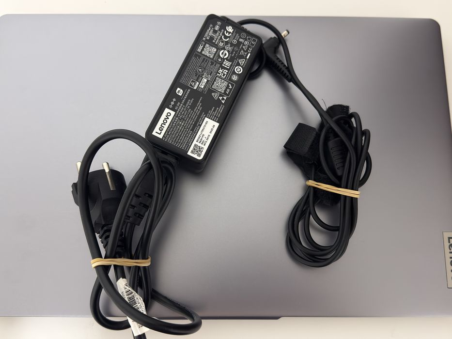 Ideapad slim 3 15amn8
