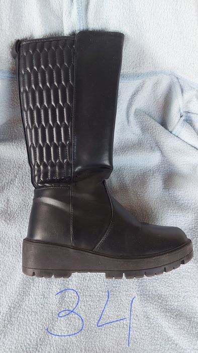 Віддам взуття дитяче