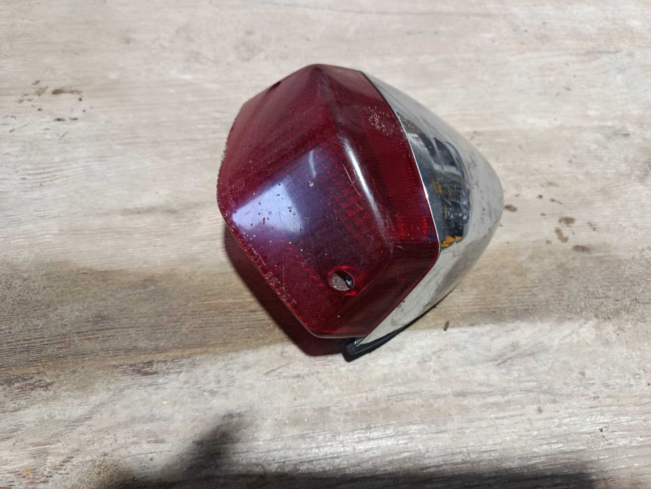 Honda shadow 600 lampa tył