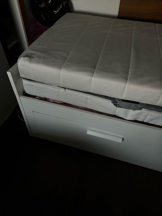 Cama  dupla com gavetôes e 2 colchoes