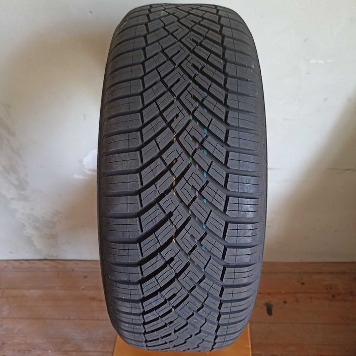 Continental 215/60/R16 нова