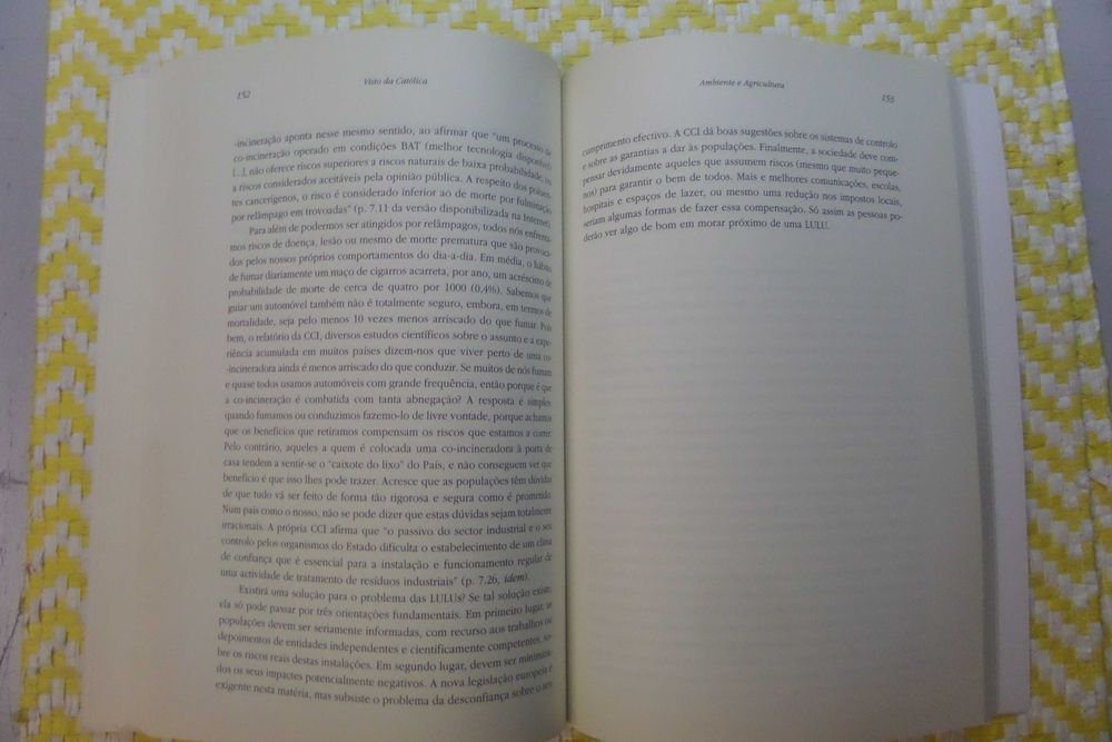 Visto da Católica - A Economia Portuguesa em Exame ( 1998 a 2001 )