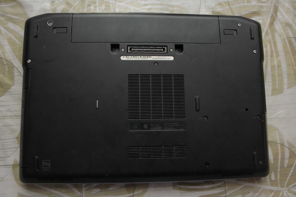 Ноутбук Dell Latitude E6420 Екран 14" HD/i5-2520M/8GB DDR3/256GB SSD