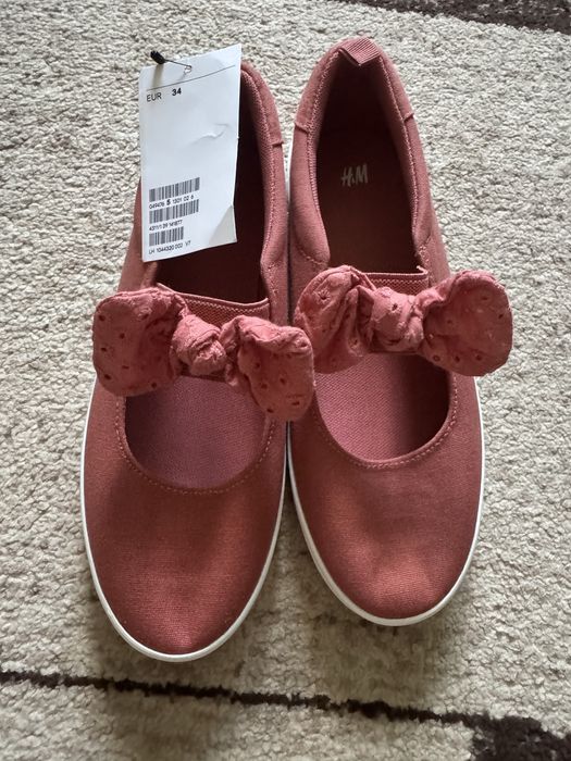 Балетки , тапочки H&M