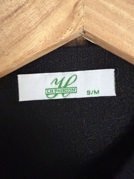 Sweter damski czarny