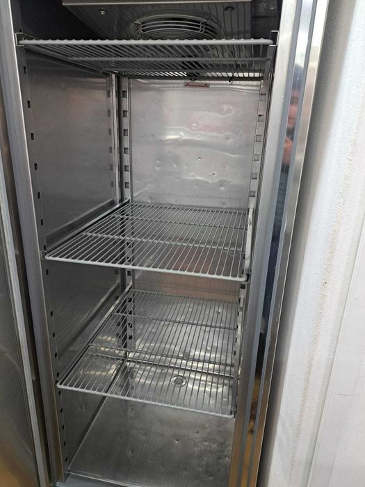 Arca de frio positivo para massas frescas