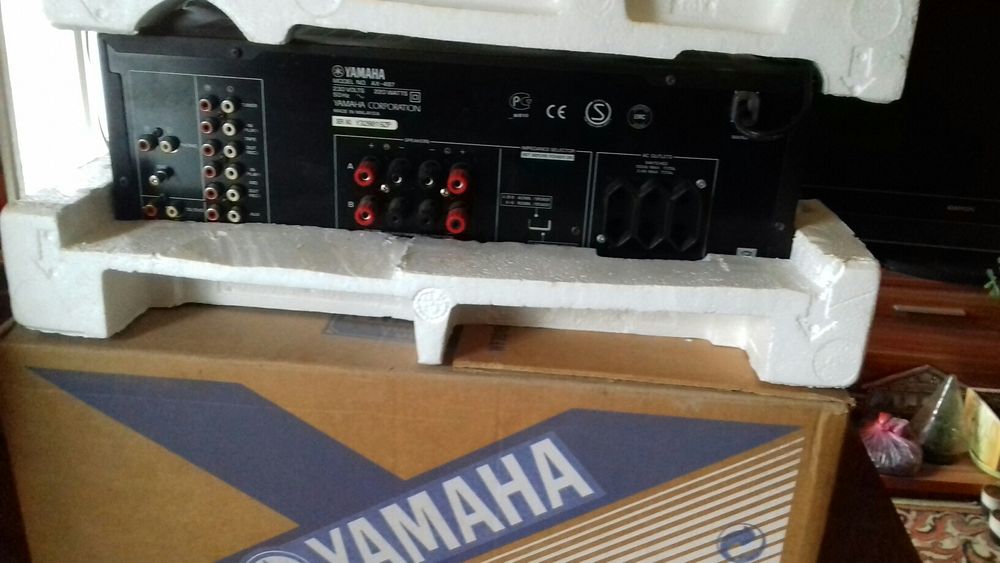 Усилитель  Yamaha 2011 года