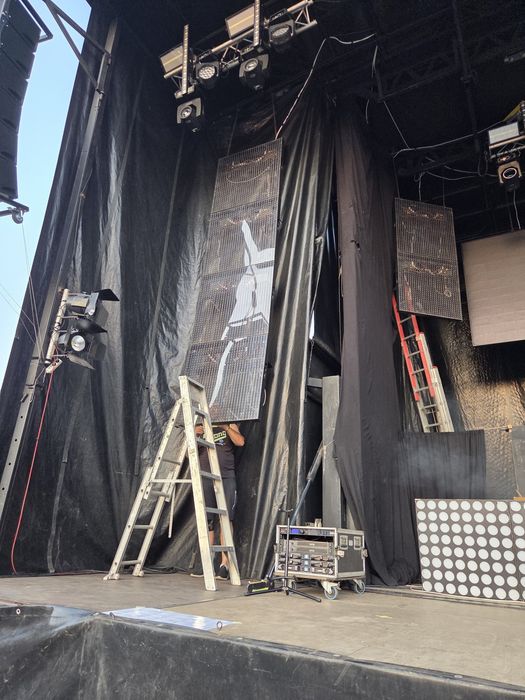 Vídeo led P31 c/ Controlador + 2 flait-cases   12 mts