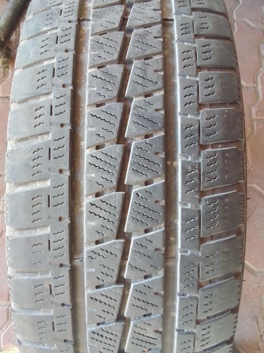 1 Opona wielosezonowa 225/65r16C FALKEN 2022r 6mm
