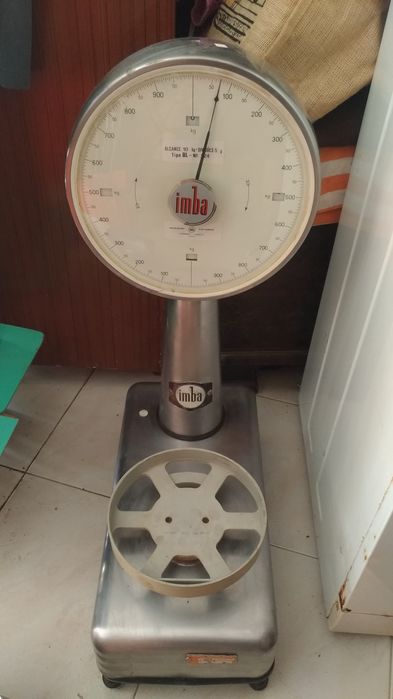 Balança Antiga  comercial