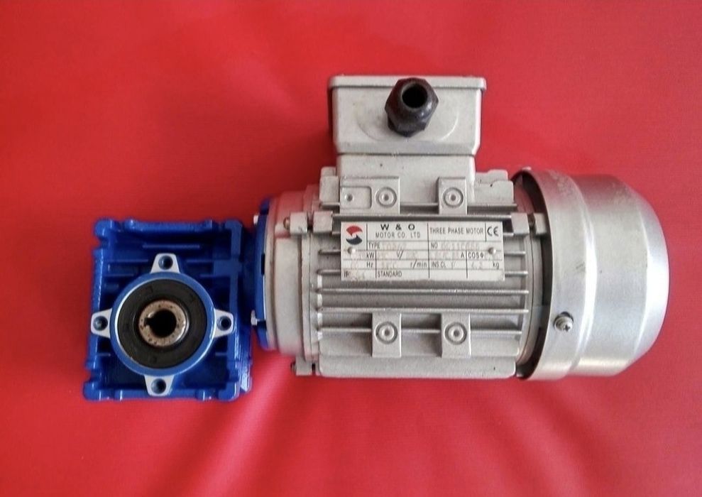 Продам Мотор Редуктор фирмы Motovario
