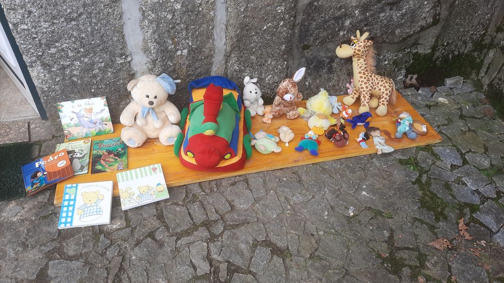 Peluches em bom estado
