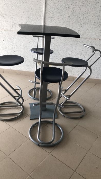 Mesas para café ou restaurant